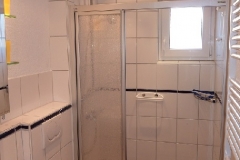 Tageslichtbad mit Dusche